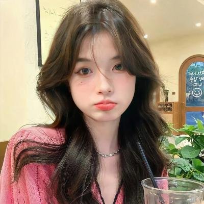 温暖的皇妃海报